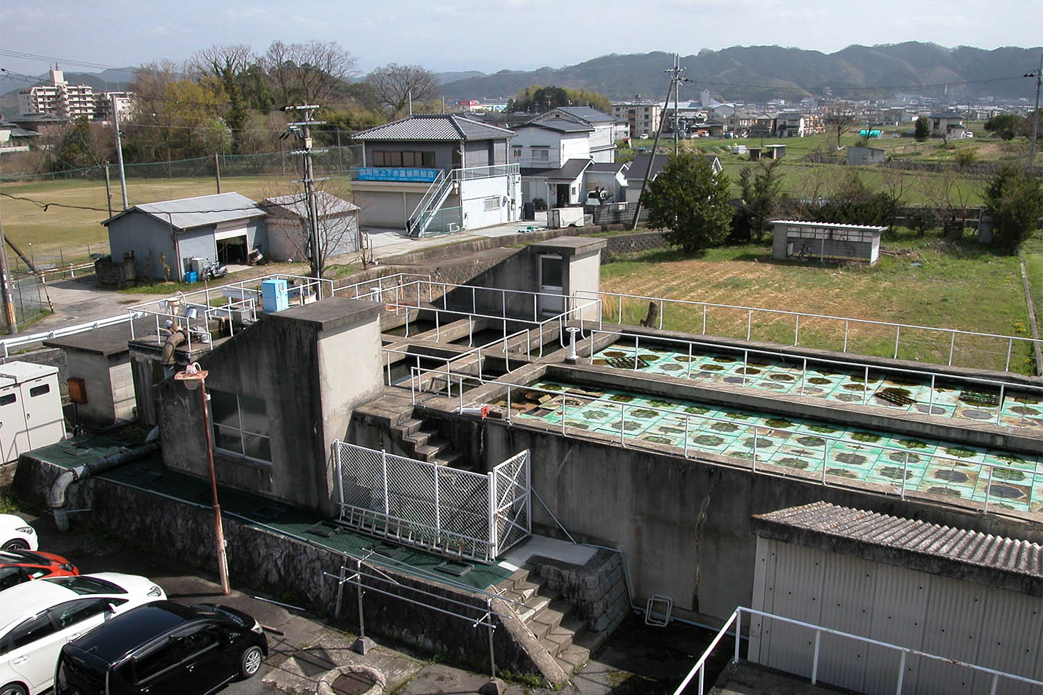 渇水に強い地下水を長年、水源としてきた御所市営櫛羅浄水場＝202年3月27日、御所市櫛羅